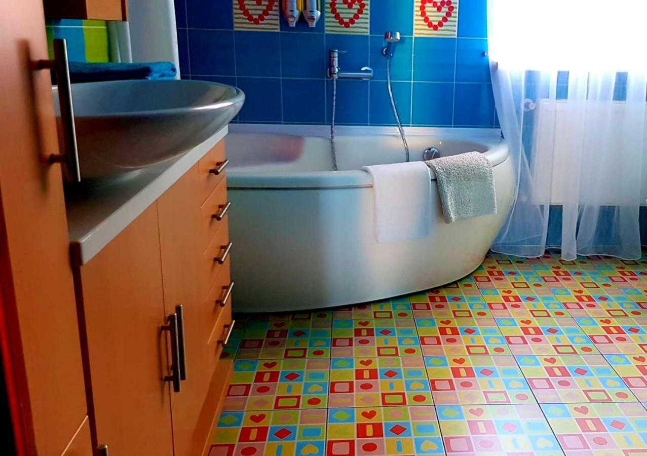 ダウガフピルスFuksija Houseアパートメント エクステリア 写真